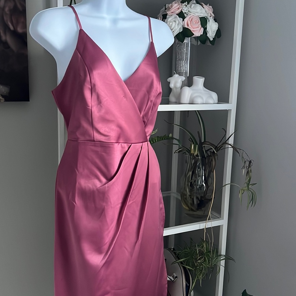 Lulus pink formal dress